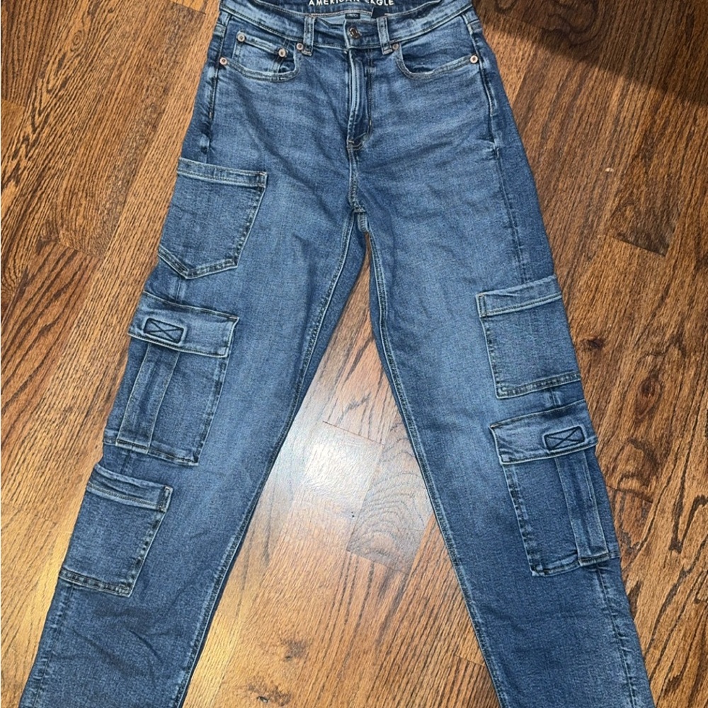 NWOT American Eagle Women’s Cargo Jean size 00